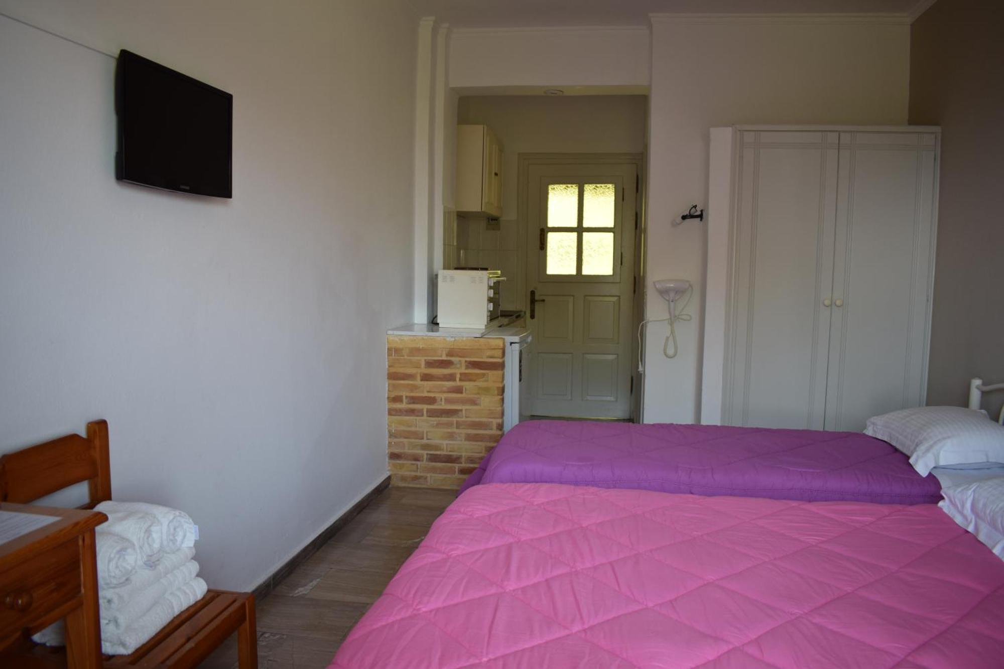 Rising Sun Apartments & Studios Benitses  Zimmer foto